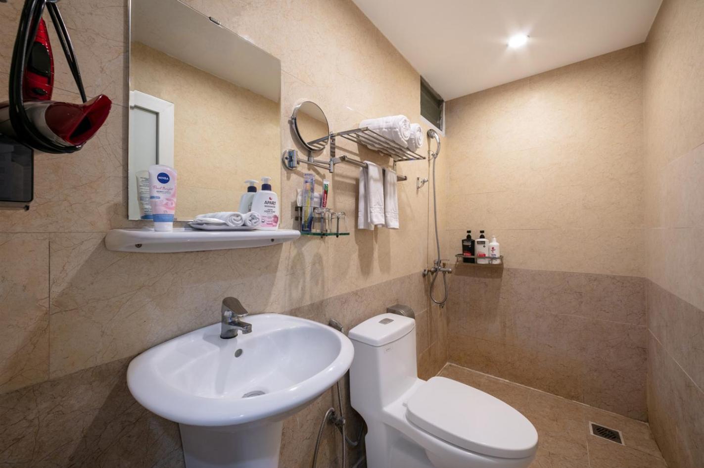 A25 Hotel - 109 Truc Bach Hanoï Extérieur photo